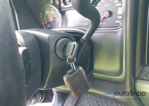 2015 Chevrolet Silverado 1500 1Lt from USA, damaged, VIN 3GCPCRECXFG172635